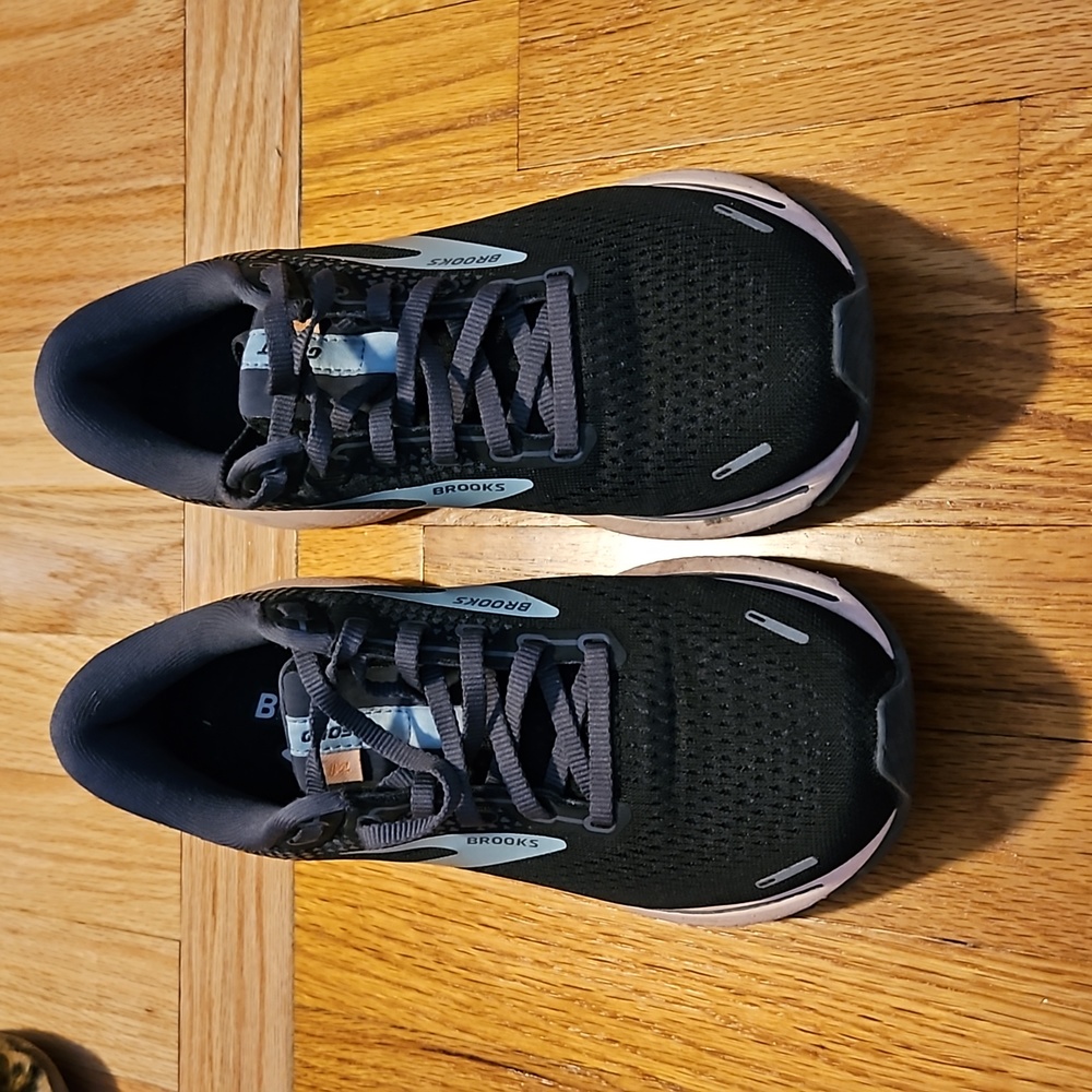 Brooks Ghost 14 women's size 8